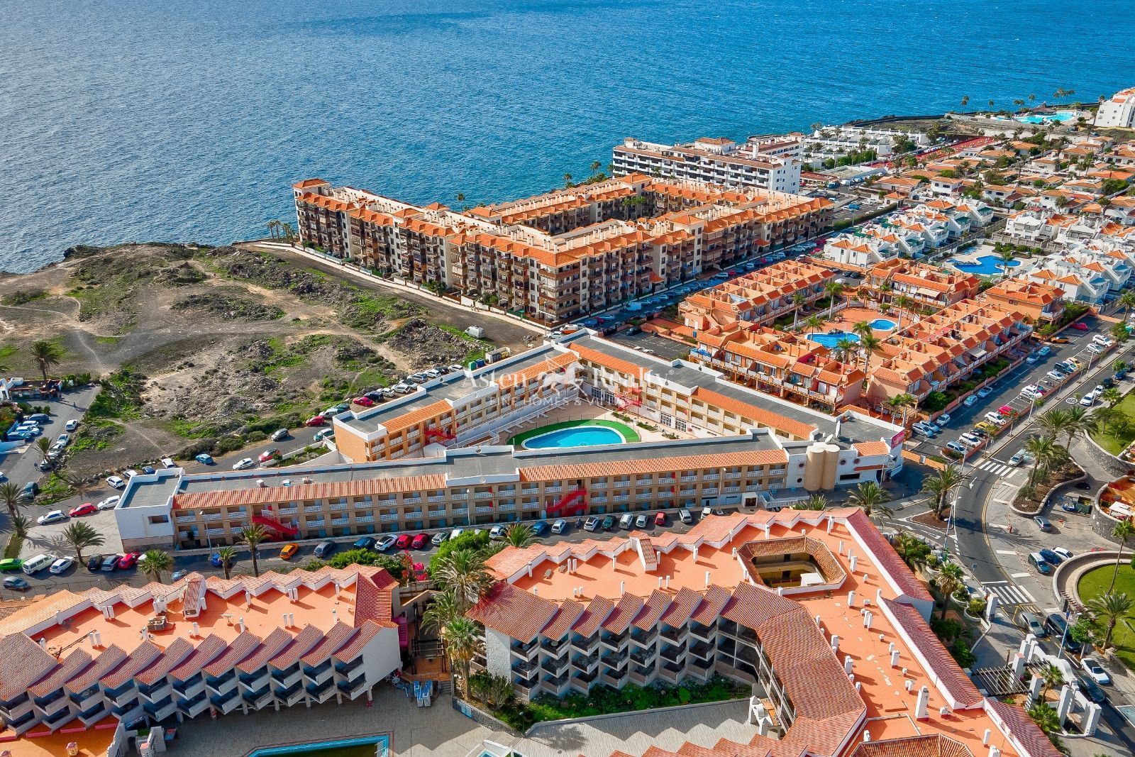 Vista exterior de Edifici en venda en Arona