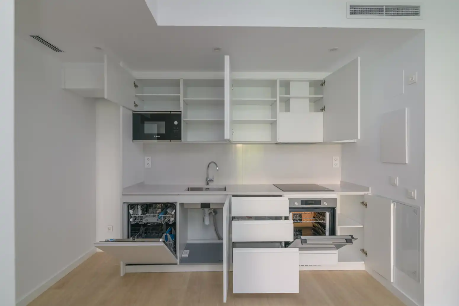 Flat for sale in Cornellà de Llobregat - Carretera ESPLUGUES, La Gavarra