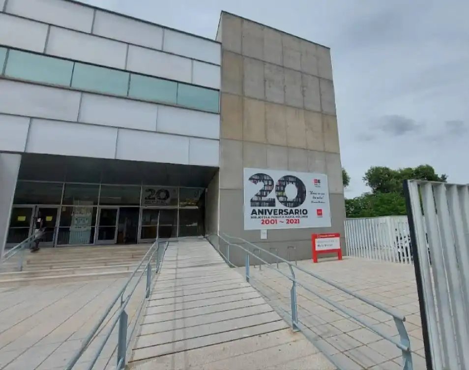 Vista exterior de Pis de lloguer en Madrid amb Moblat, Rentadora i Microones