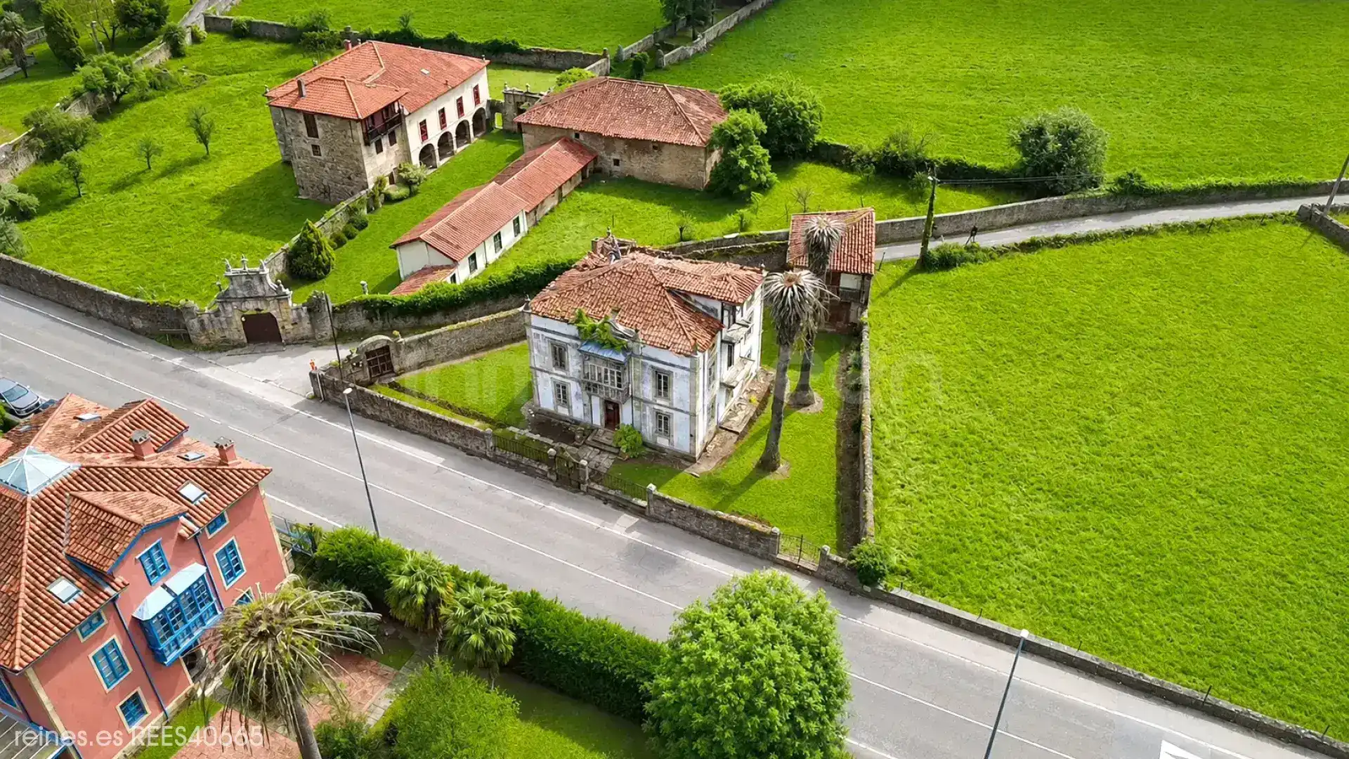 House with garden for sale in Corvera de Toranzo