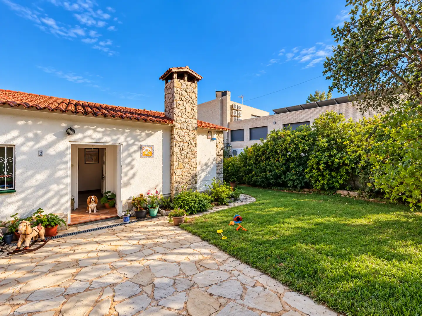 Detached house with pool for sale in Carrer de la Violeta 4, imagen 9