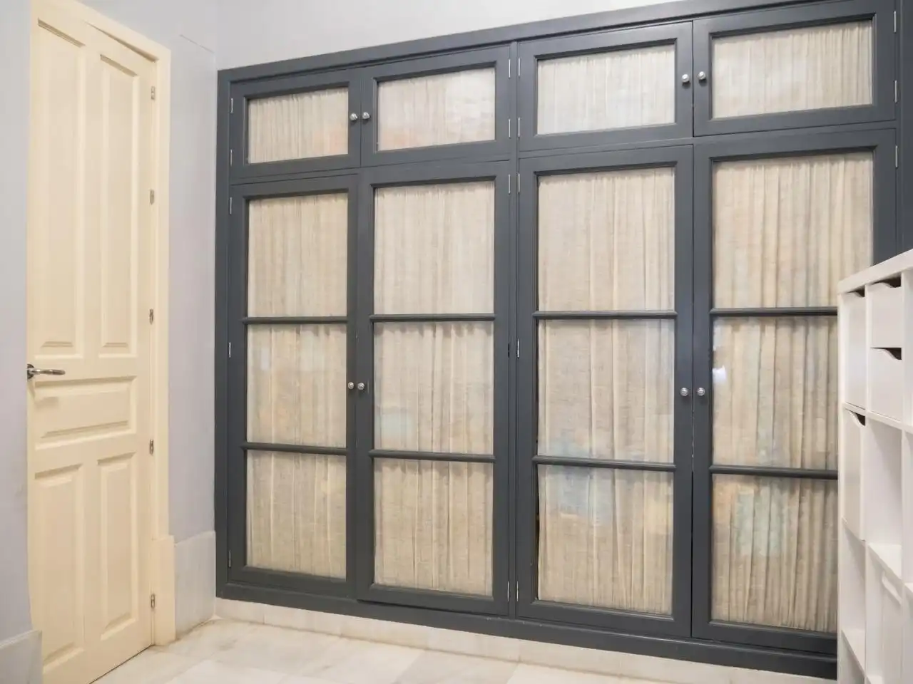 Exterior view of Flat for sale in Sevilla  with Air Conditioner, Terrace and Furnished