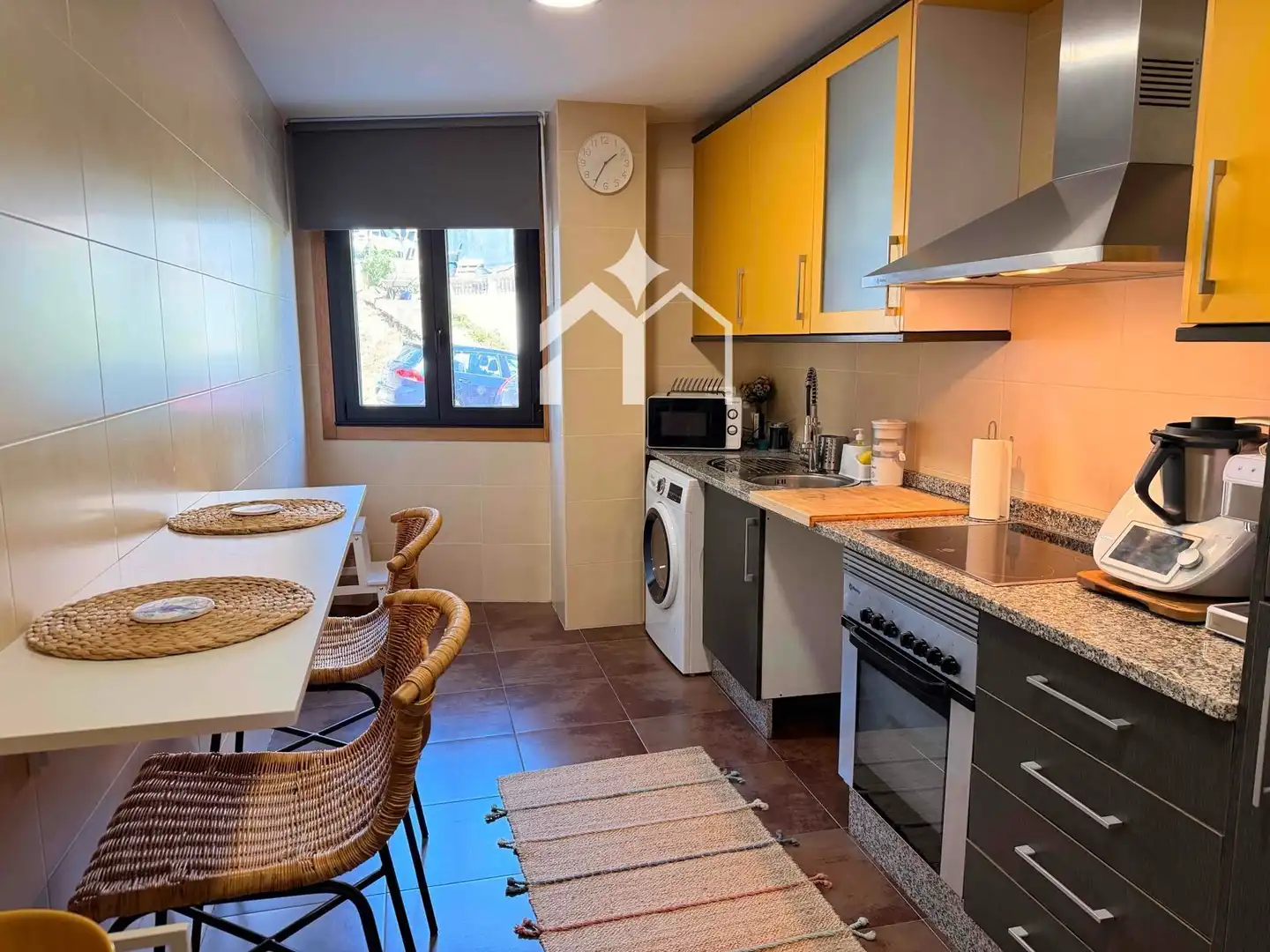 Cocina de Piso en venta en Moaña con Calefacción, Trastero y Piscina