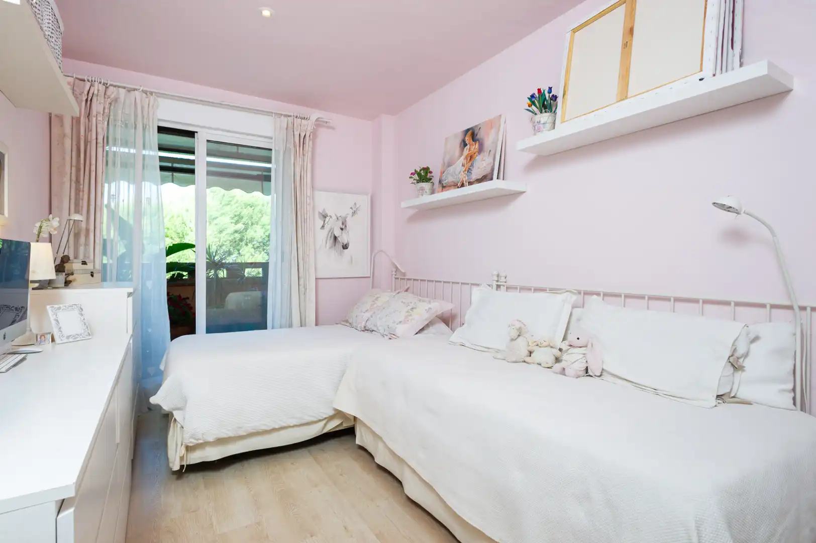 Habitación de Apartamento en venta en Marbella con Aire acondicionado, Terraza y Horno