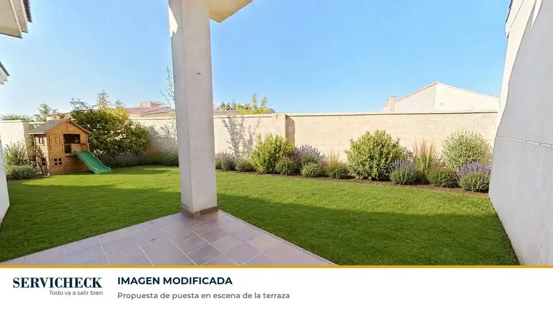 Jardí de Casa adosada en venda en Santiuste de San Juan Bautista amb Calefacció, Jardí privat i Moblat