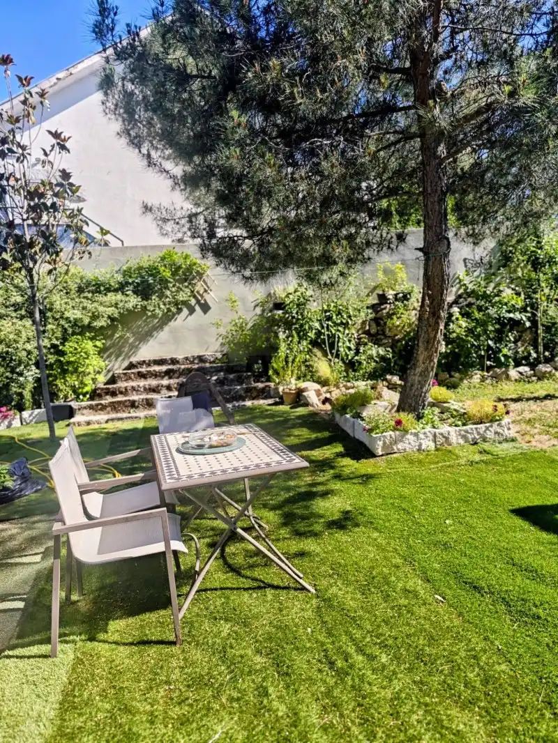 Jardí de Casa o xalet en venda en Moralzarzal amb Aire condicionat, Calefacció i Piscina