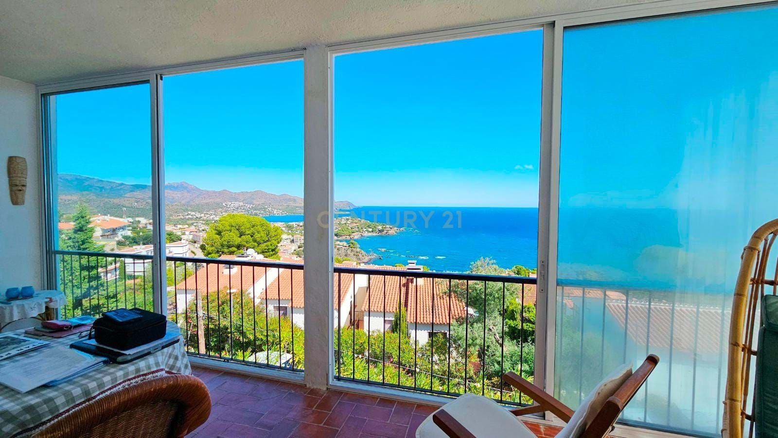 Exterior view of Flat for sale in Llançà  with Swimming Pool