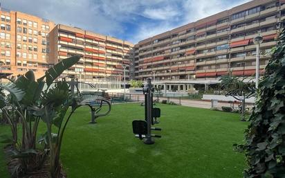 Exterior view of Flat for sale in  Valencia Capital  with Air Conditioner, Terrace and Furnished