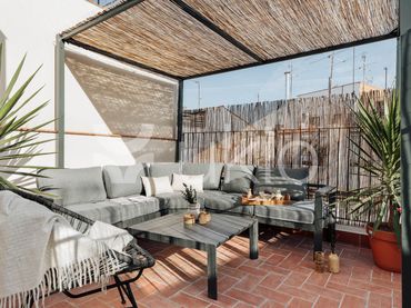 Appartement compact avec balcon à louer à Carrer del Portal Nou