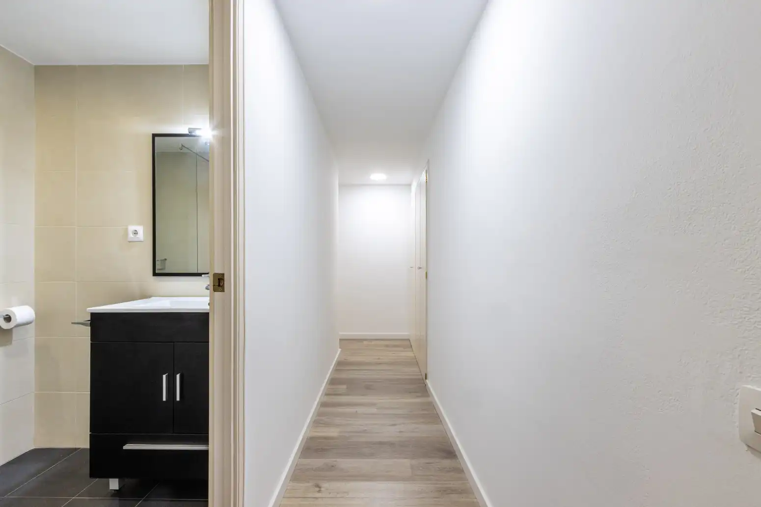Wohnung zum Verkauf in Terrassa mit Heizung, Parkett und Balkon