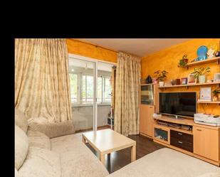 Flat for sale in Calle Dúrcal, Orcasur - 12 de Octubre