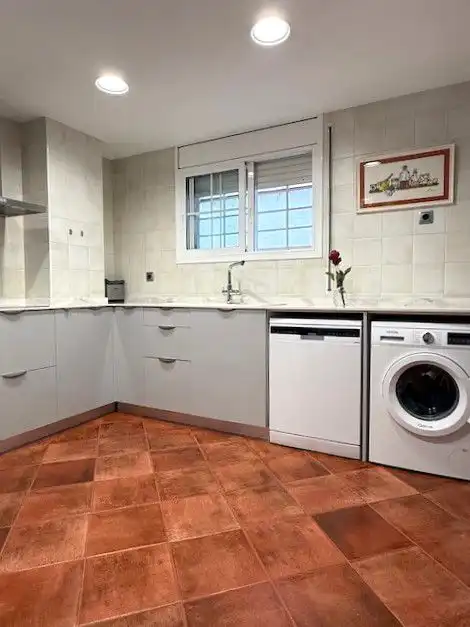 Cocina de Casa o chalet en venta en Sant Boi de Llobregat con Aire acondicionado, Calefacción y Jardín privado