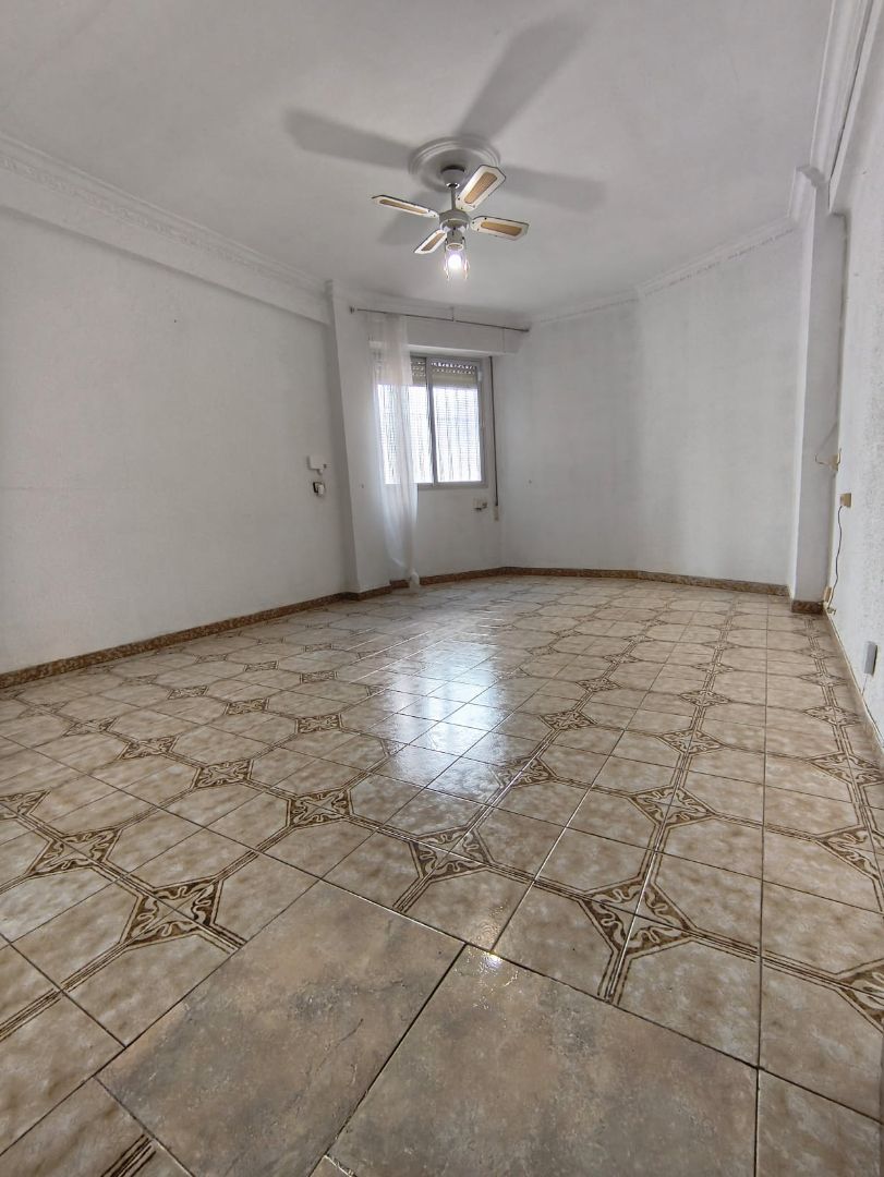 Flat for sale in  Valencia Capital  with Storage room