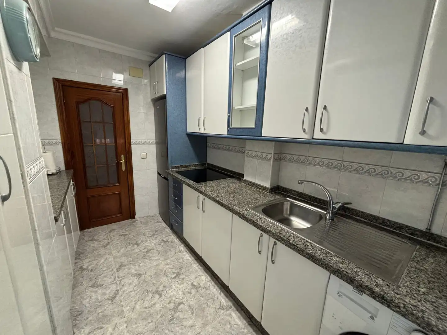 Cocina de Piso de alquiler en Málaga con Amueblado, Horno y Microondas