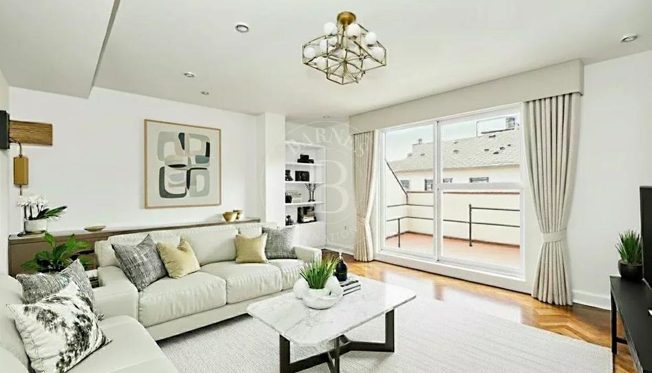 Photo 1 of Flat for sale in Sol, Madrid