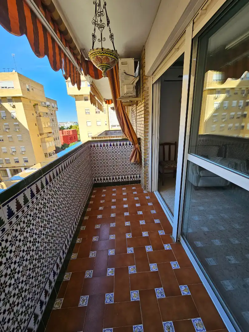 Balcony of Flat for sale in Macarena