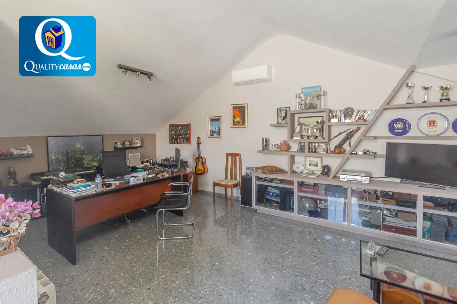 Chalet con piscina en venta en Garbinet - Vistahermosa, imagen 26