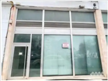 Vista exterior de Local en venta en Torremolinos