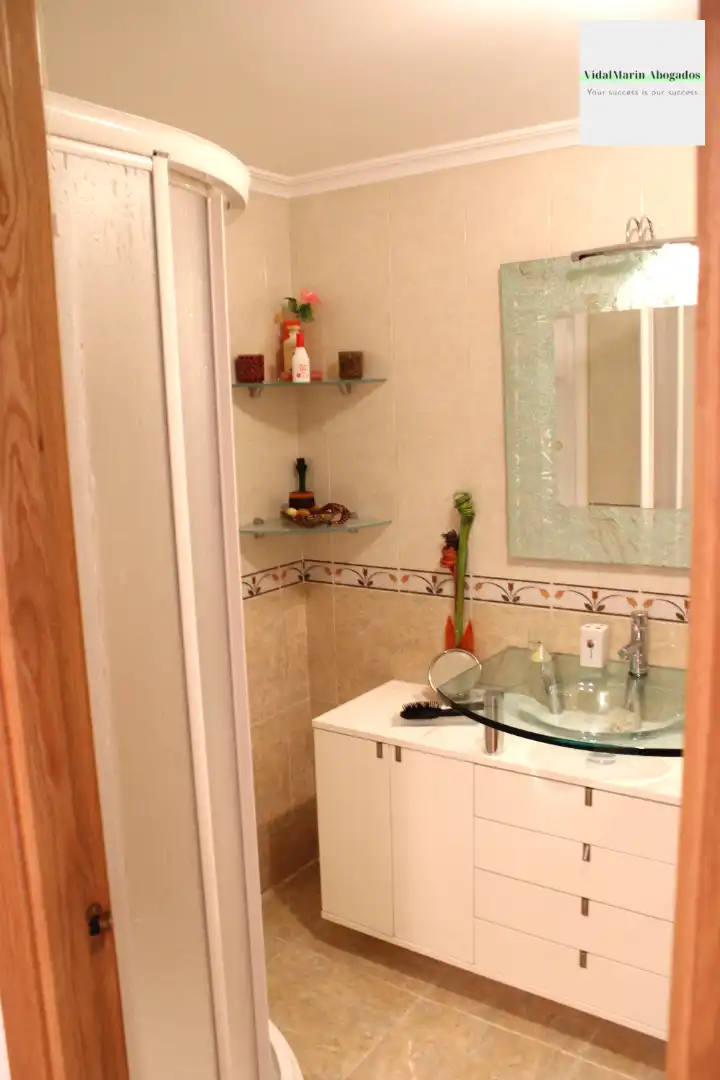 Baño de Piso en venta en Alicante / Alacant con Aire acondicionado, Calefacción y Trastero
