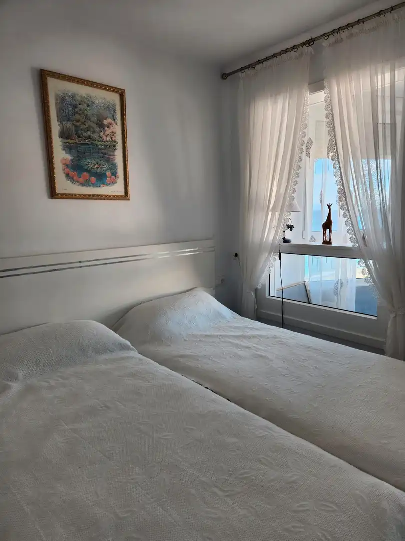 Study for rent in Avenida Europa, 82, Centro Internacional