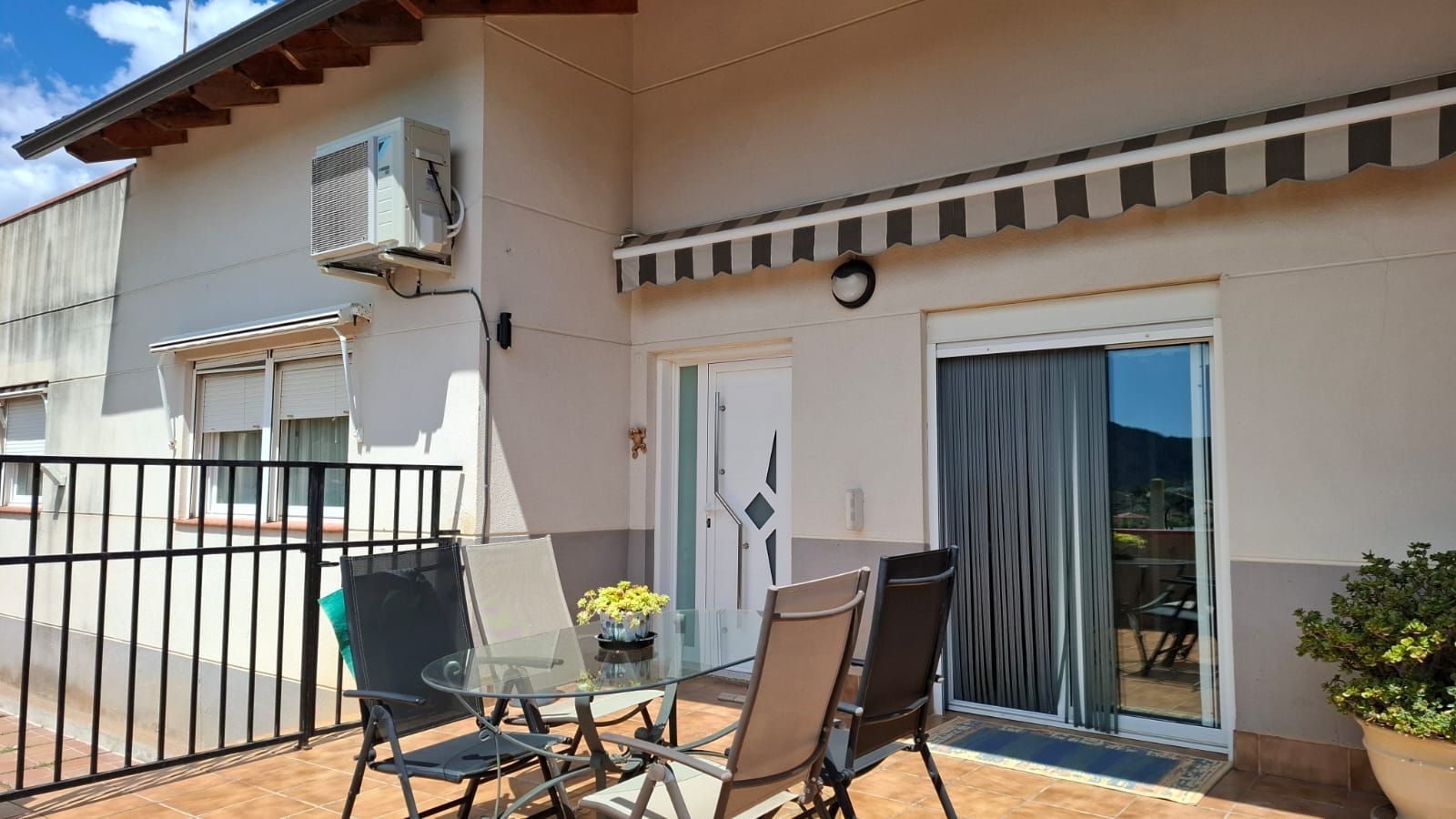 Terrassa de Casa o xalet en venda en Vallirana amb Calefacció, Terrassa i Traster
