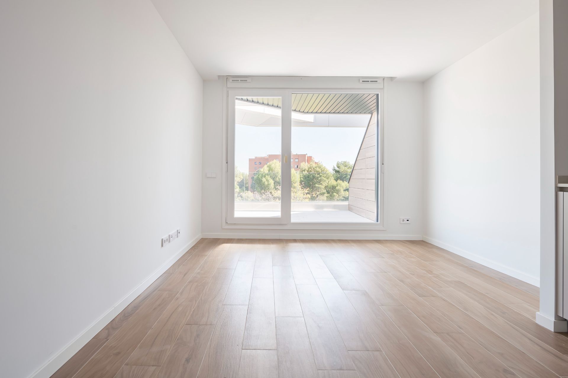 Bedroom of Attic for sale in  Madrid Capital  with Air Conditioner, Heating and Terrace