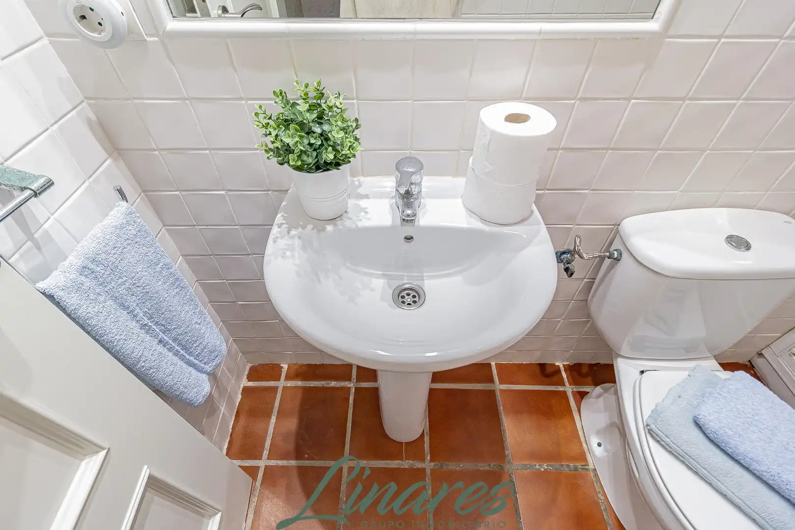 Bany de Casa o xalet en venda en La Manga del Mar Menor amb Aire condicionat, Jardí privat i Terrassa