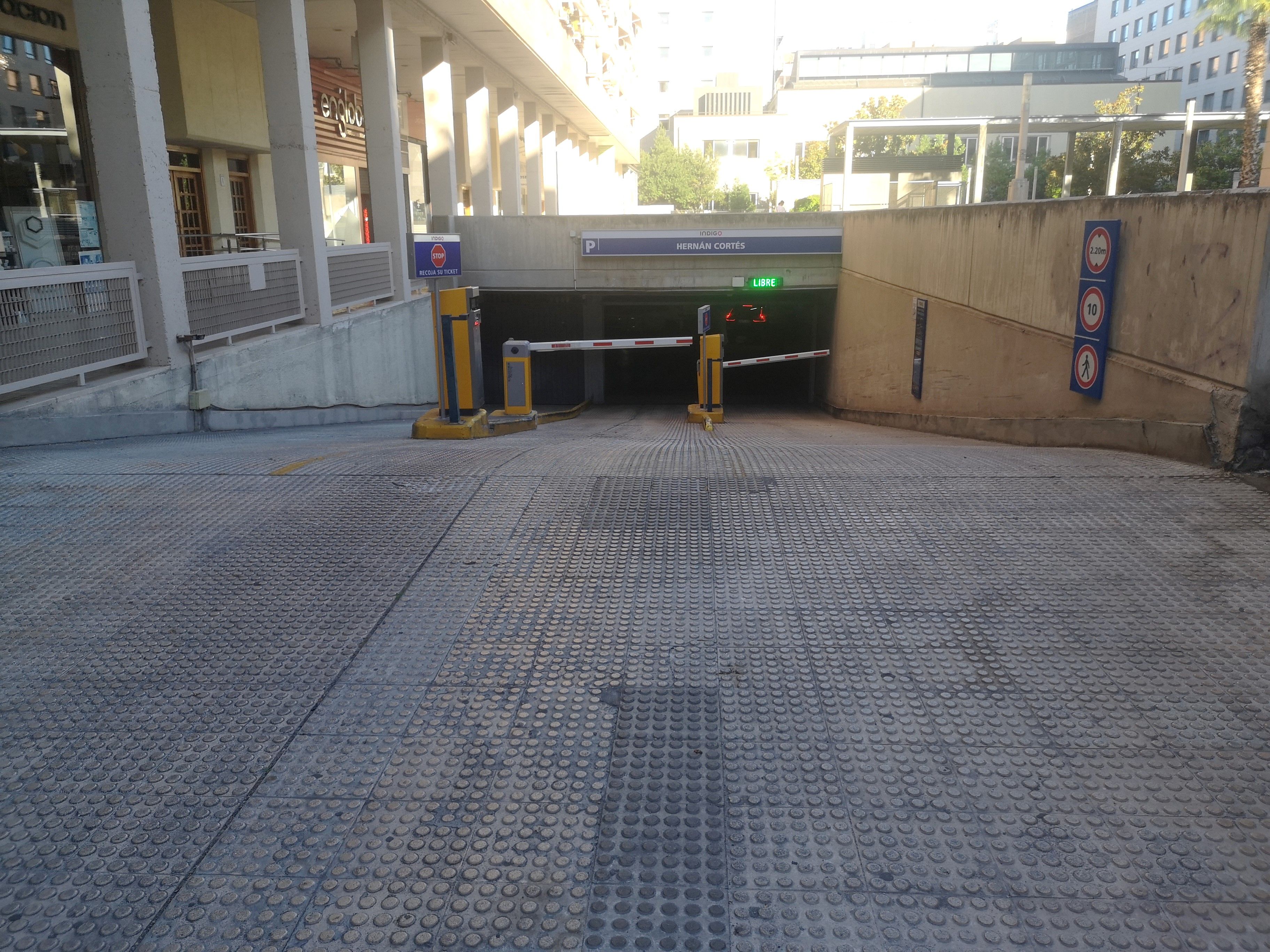 Aparcament de Garatge en venda en  Zaragoza Capital