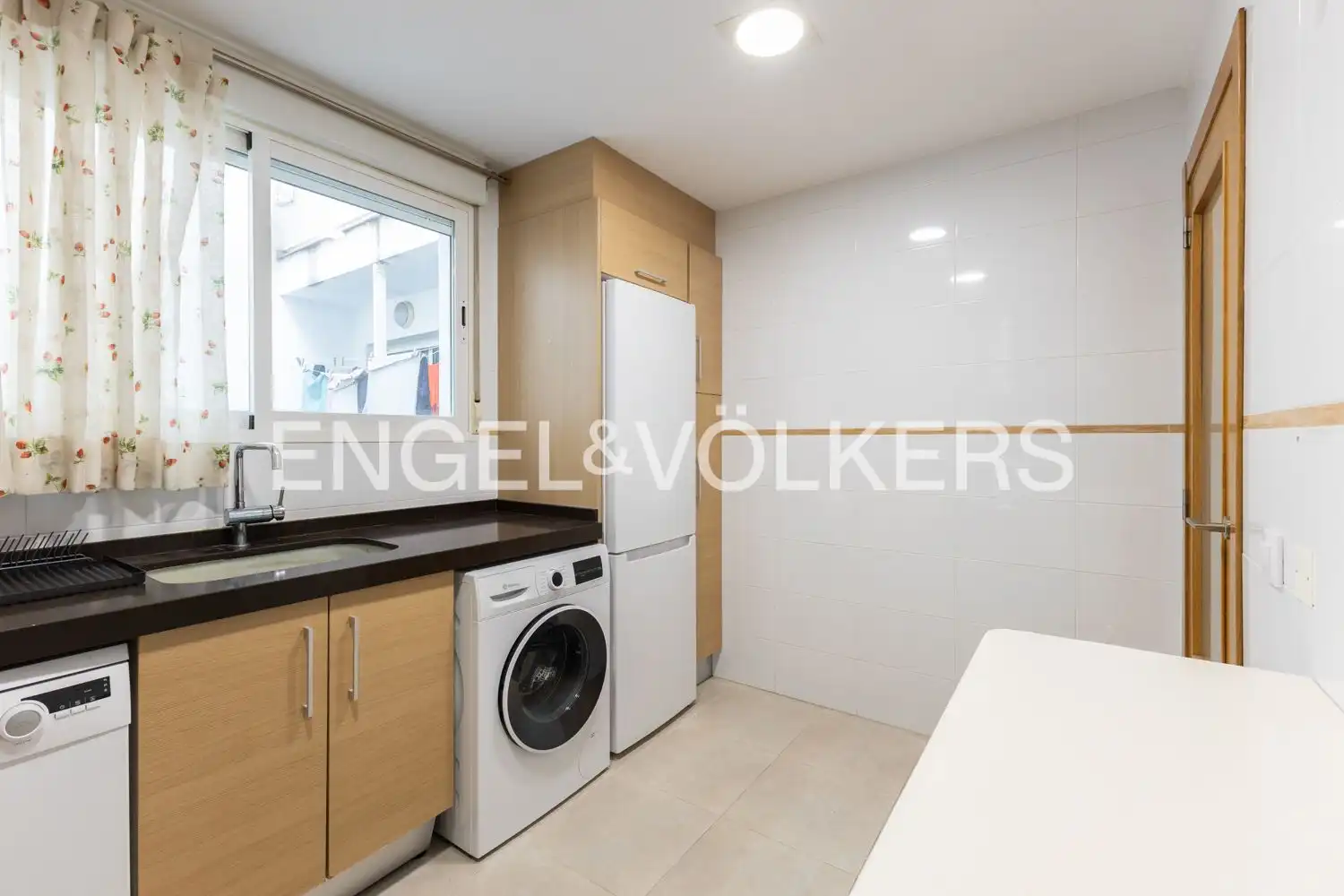 Cocina de Piso en venta en Piles con Calefacción, Trastero y Amueblado