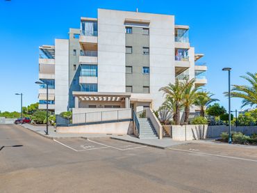 Baixos amb piscina en venda a Orihuela Costa