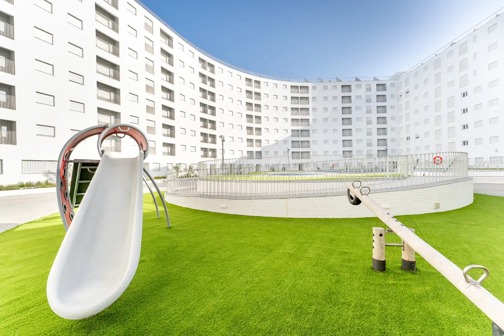 Vista exterior de Pis en venda en Sevilla amb Aire condicionat, Traster i Piscina comunitària