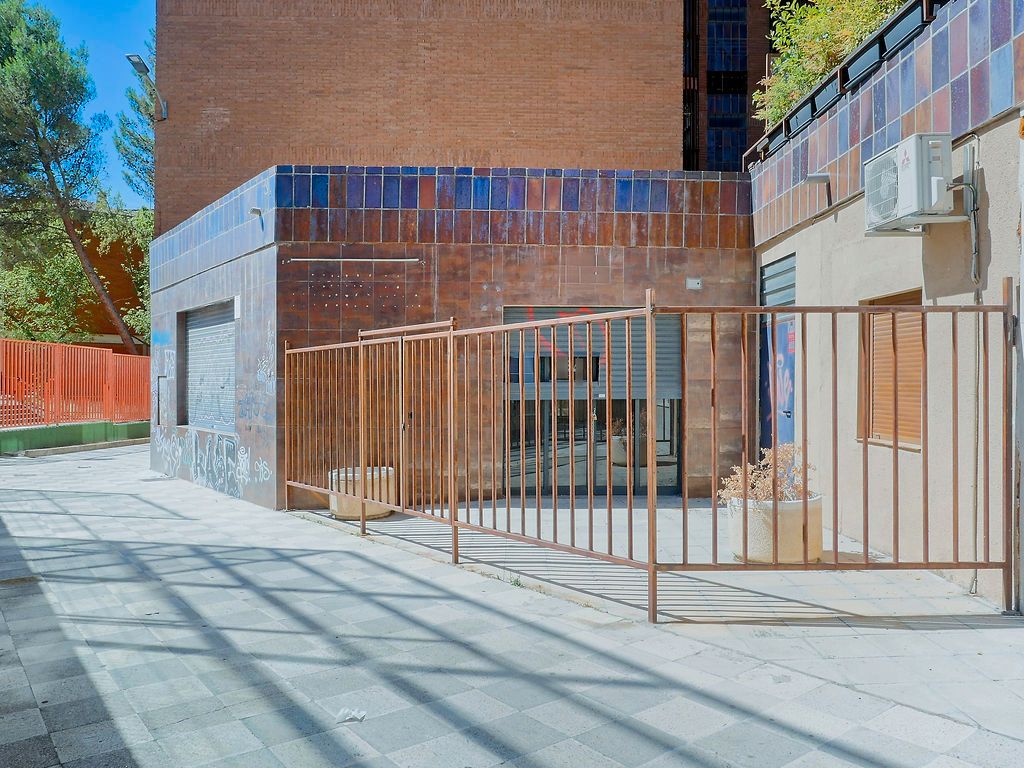 Vista exterior de Local en venda en Cuenca Capital