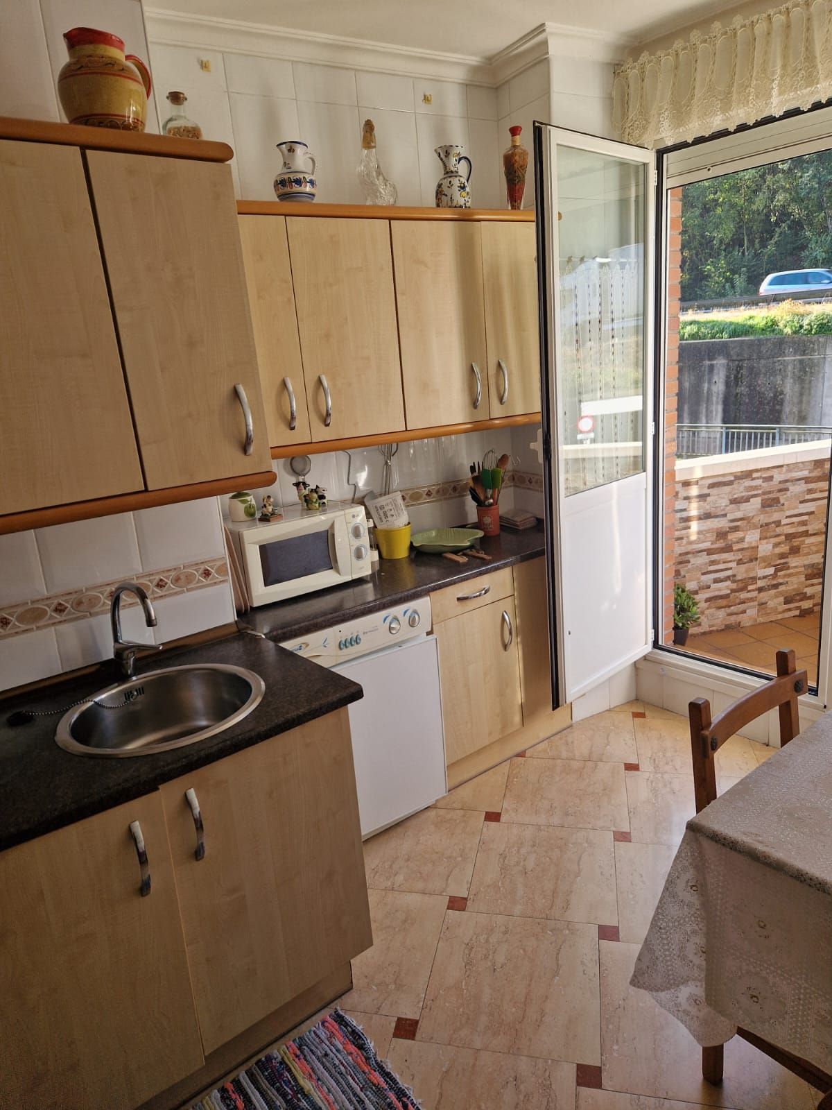 Kitchen of Flat for sale in Oviedo   with Heating, Parquet flooring and Terrace