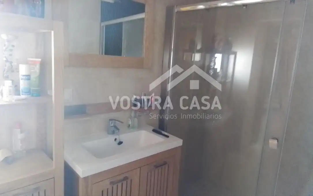 Bathroom of Detached homes for sale in Requena  with Air Conditioner, Heating and Alarm