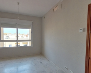 Bedroom of Flat to rent in  Sevilla Capital