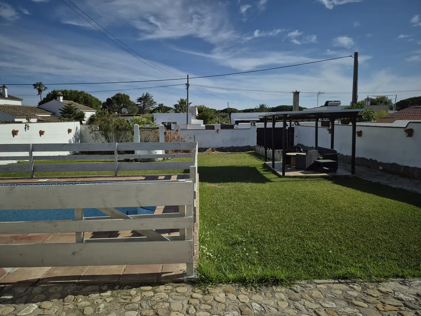 Garden of Buildings for sale in Barbate