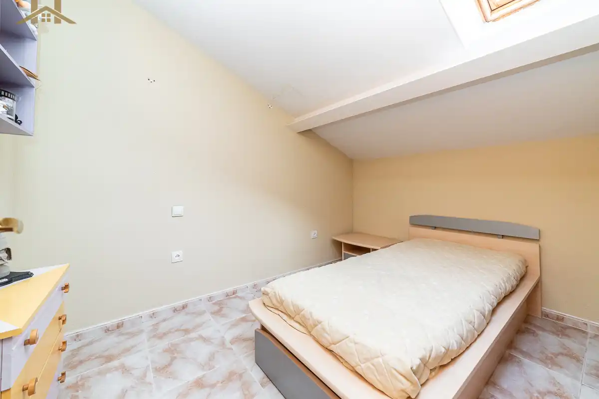 Dormitori de Casa o xalet en venda en Villamantilla amb Calefacció, Jardí privat i Traster