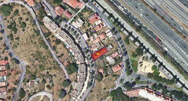 Terreno en Venta en MARTORELLES en Torre Baró