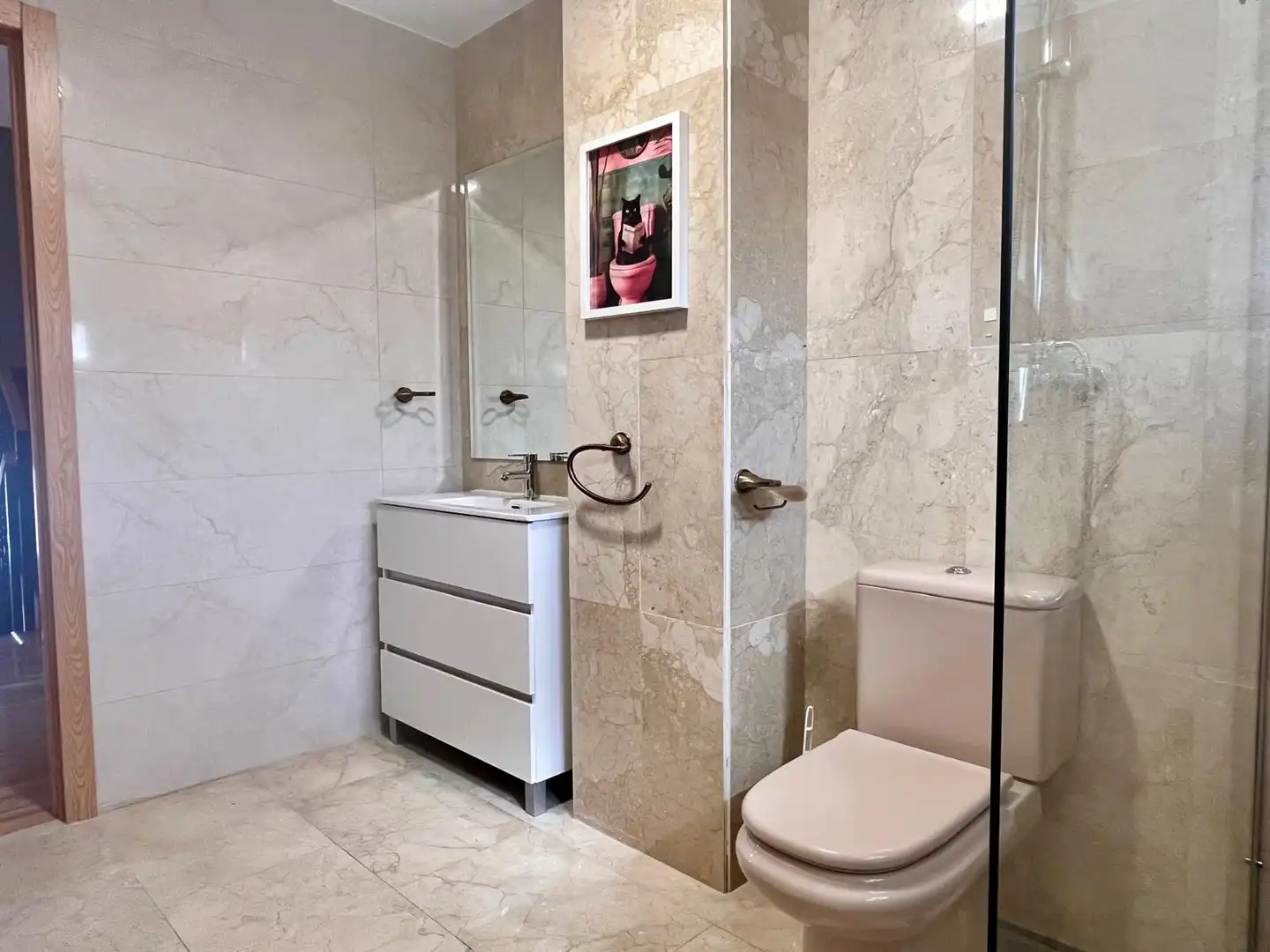 Bathroom of Houses for share in Villanueva de la Cañada  with Air Conditioner, Heating and Private garden