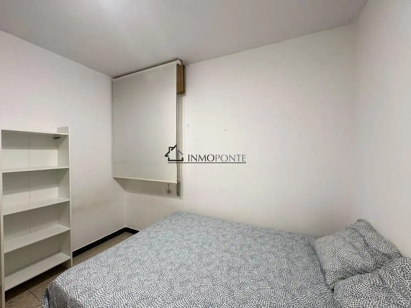 Bedroom of Flat for rent in Pontevedra Capital   with Heating, Terrace and Furnished