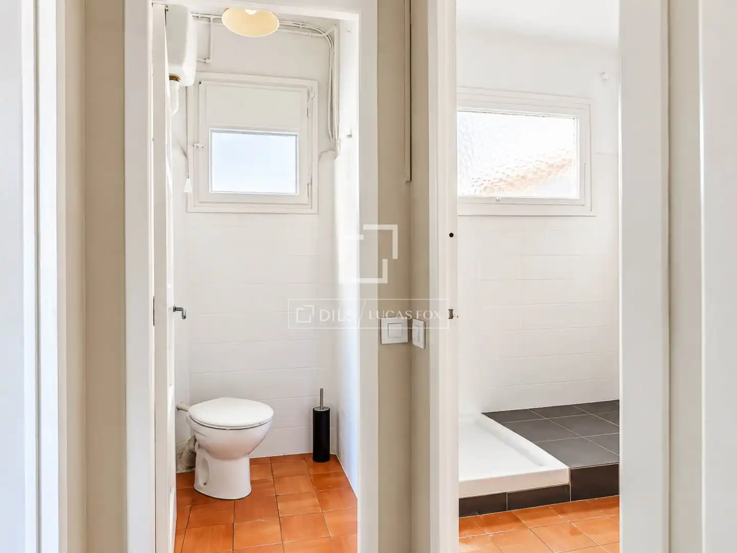 Bathroom of Flat for sale in Eixample