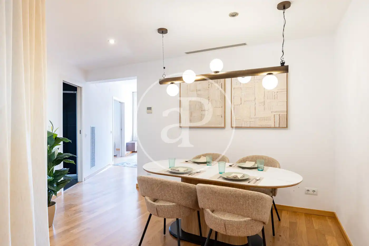 Comedor de Piso en venta en Barcelona con Aire acondicionado, Calefacción y Balcón