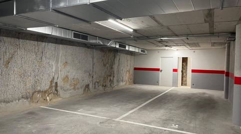 Foto 2 von Garage zur Miete in Calle Barcelona, 43, Eixample Nord, Girona Capital