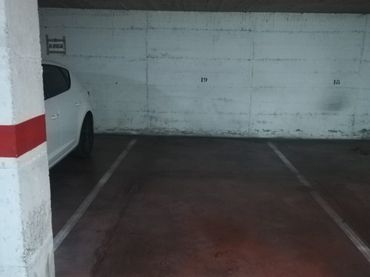 Individual with lift to rent in Calle Carretería 77