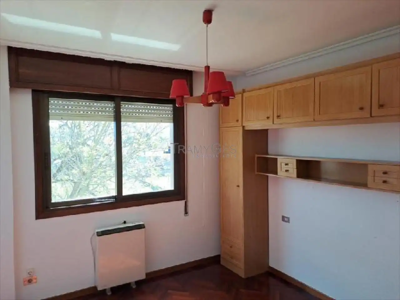 Bedroom of Flat for sale in Tui  with Parquet flooring and Storage room