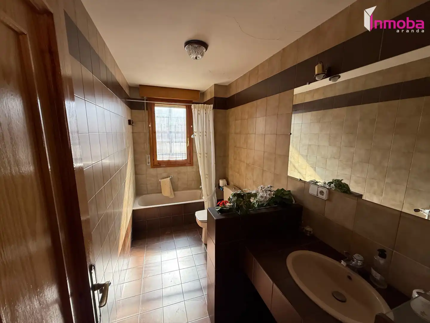 Bany de Casa o xalet en venda en Fuentespina amb Calefacció, Jardí privat i Terrassa