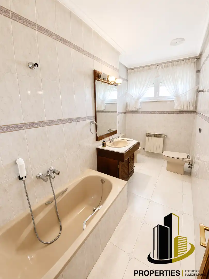 Baño de Casa o chalet en venta en Salvatierra de Tormes