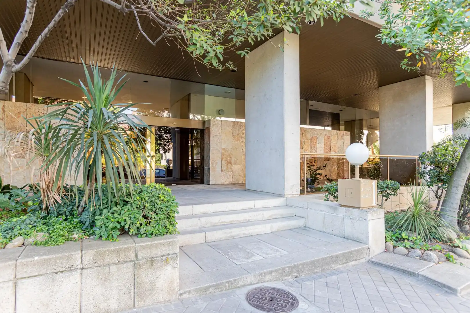 Flat for sale in Madrid  with Heating, Parquet flooring and Community pool