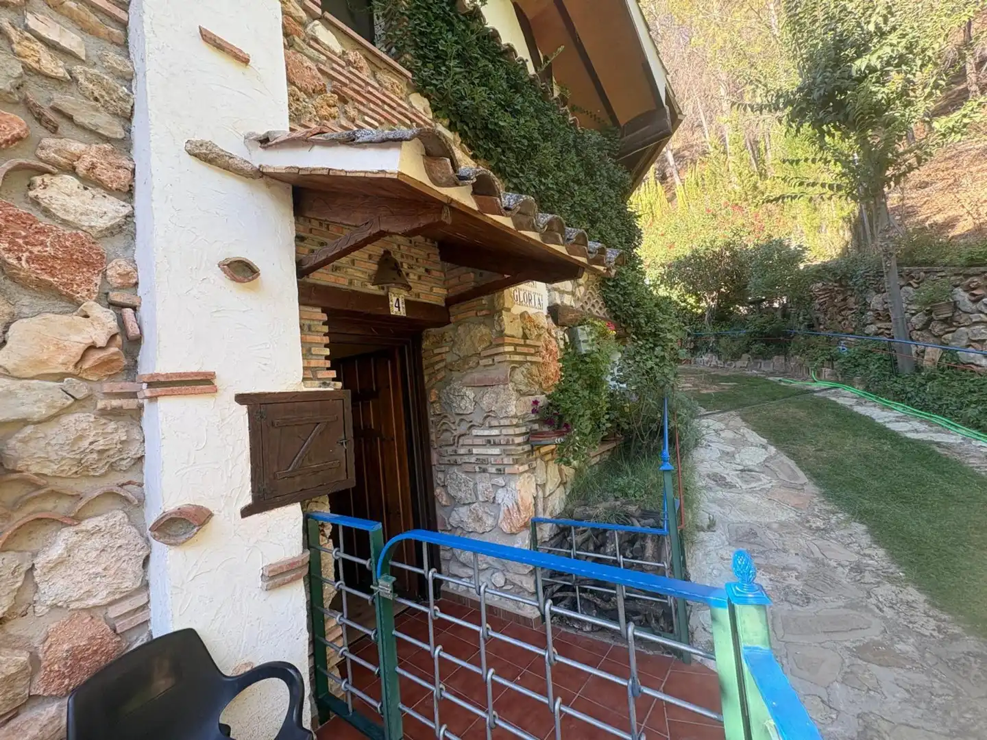Vista exterior de Finca rústica en venta en Benatae con Calefacción, Jardín privado y Piscina