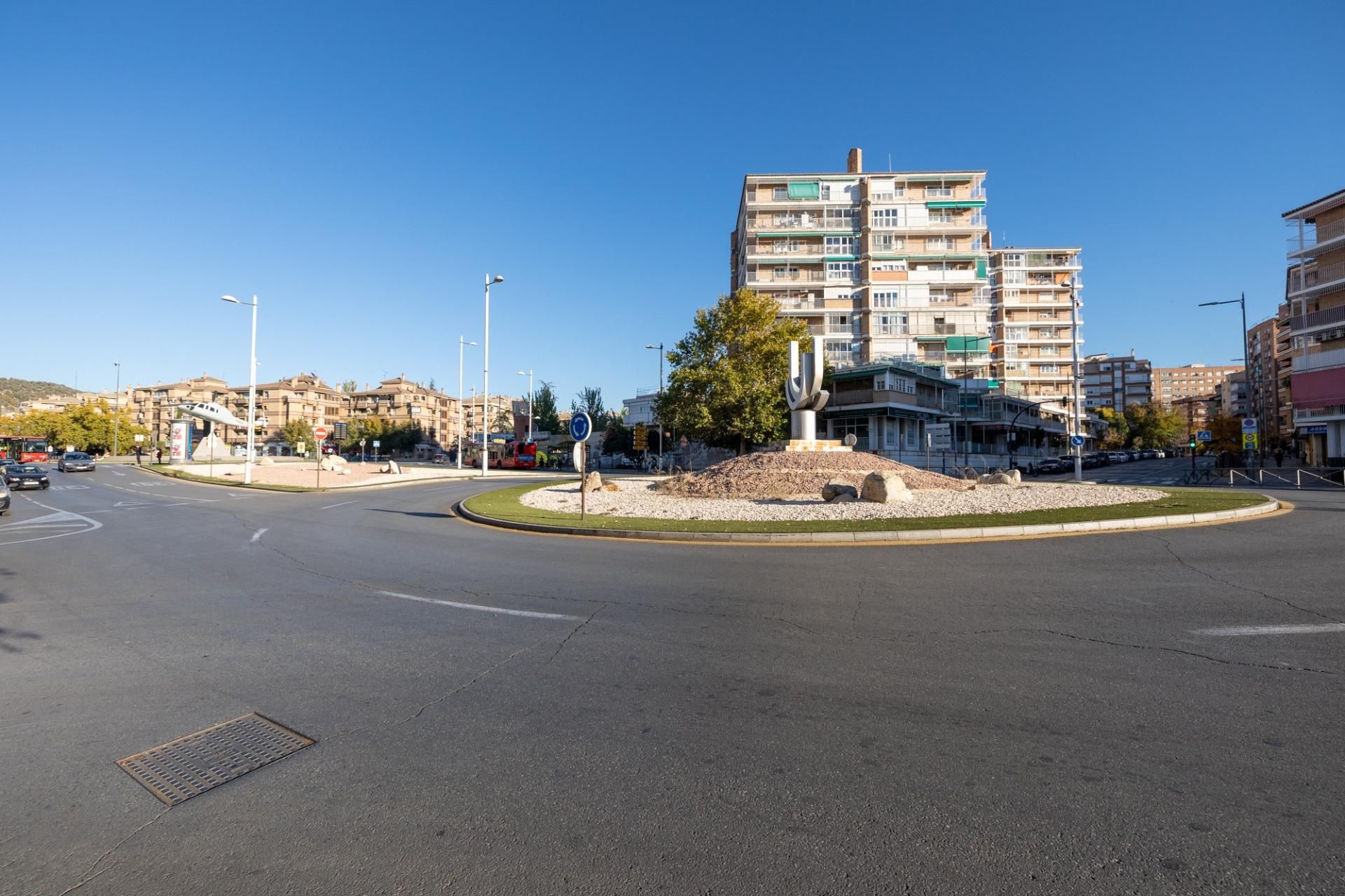 Exterior view of Premises for sale in  Granada Capital  with Air Conditioner